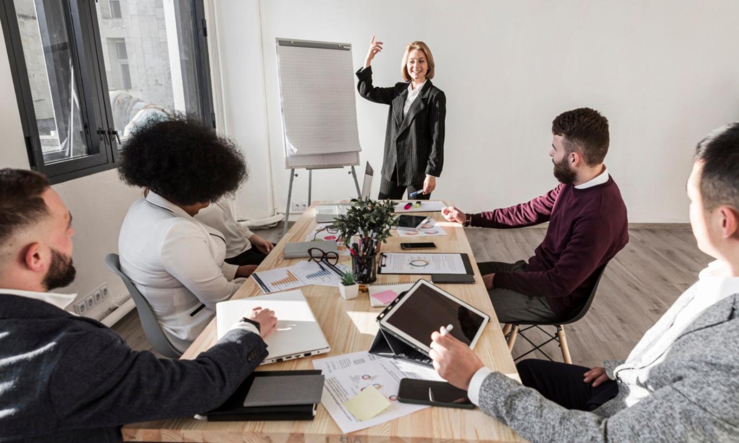 Espacio de trabajo donde se desarrollan análisis financieros detallados para empresas